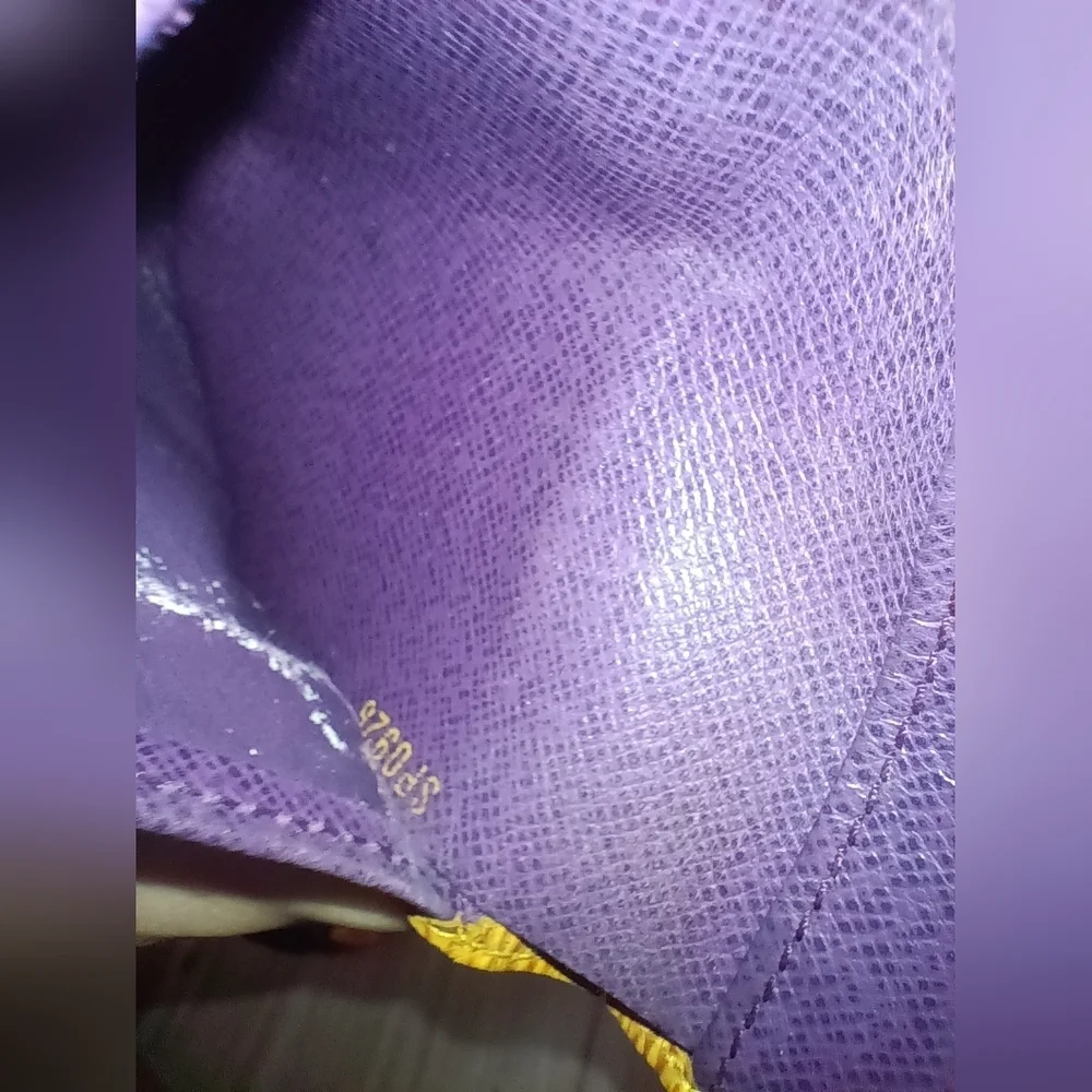 Louis Vuitton Authentic Bill Fold Wallet Yellow Epi Coin Pocket - Picture 9 of 12